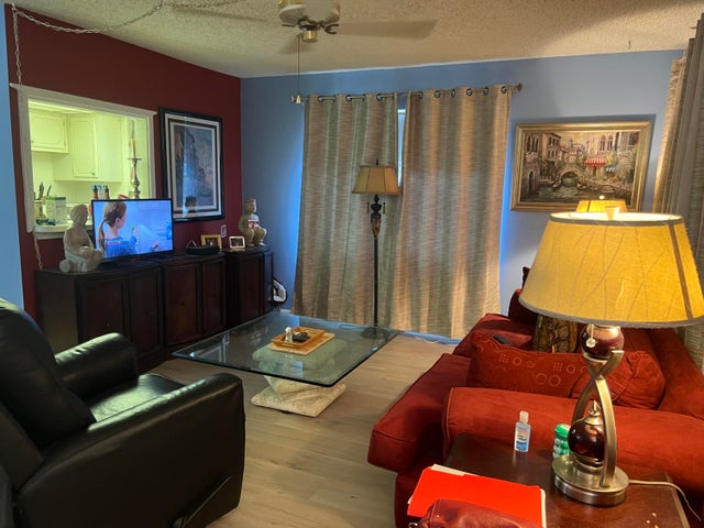 3 of 10 - 313 Durham I Cir, Deerfield Beach, FL
