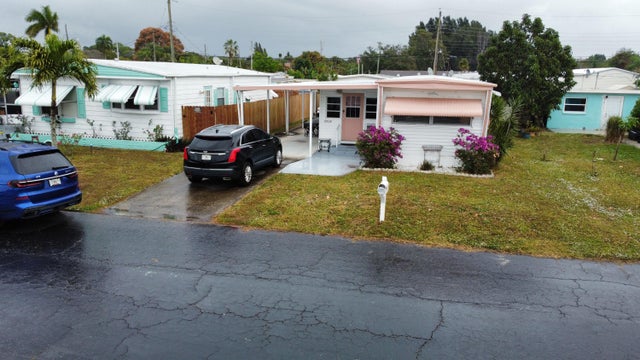 2 of 29 - 8926 Palm St, Boynton Beach, FL