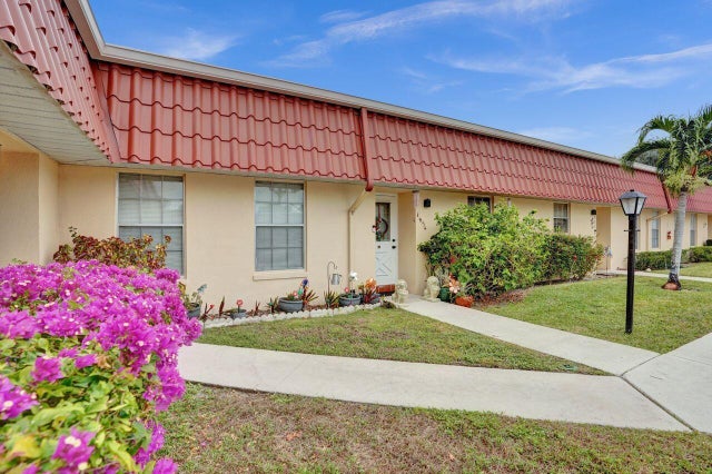 1 of 34 - 854 Salem Lane, Lake Worth, FL