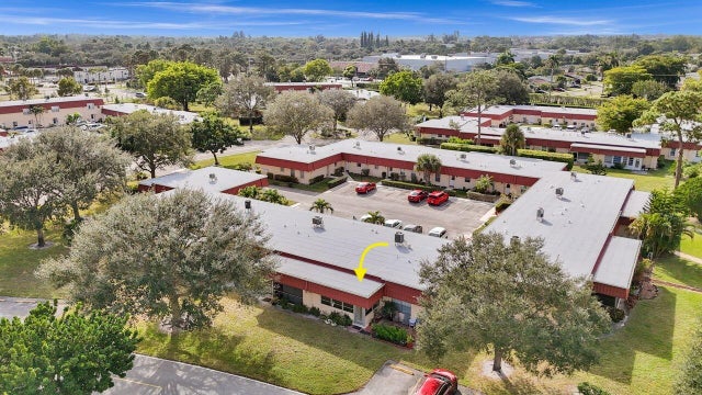 2 of 34 - 854 Salem Lane, Lake Worth, FL