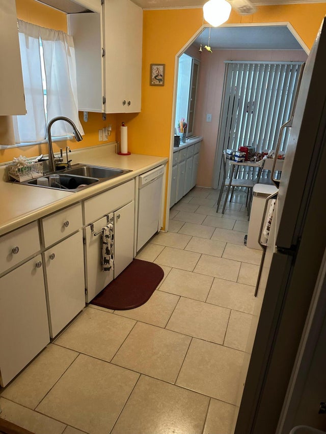 4 of 25 - 69 Golf Drive, Port Saint Lucie, FL