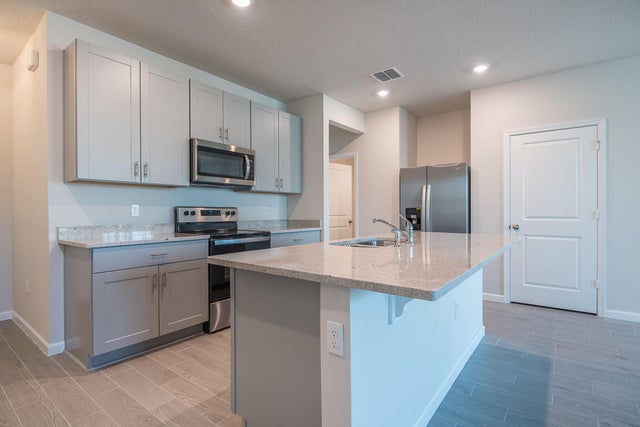 4 of 35 - 3916 Se Mentmore Lane, Stuart, FL