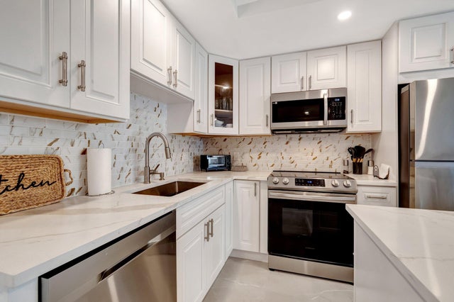 1 of 61 - 6 Lyndhurst A, Deerfield Beach, FL