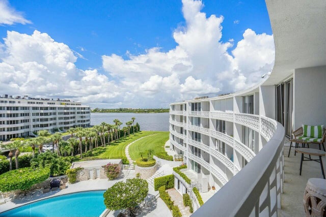 3 of 48 - 2760 S Ocean Boulevard #514, Palm Beach, FL