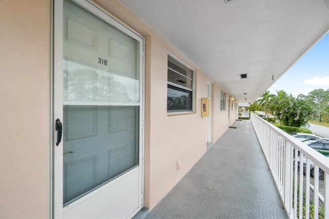 3 of 45 - 18081 Se Country Club Drive #bldg 32 Unit 318, Tequesta, FL
