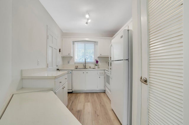 3 of 25 - 2 Garden St #205m, Tequesta, FL