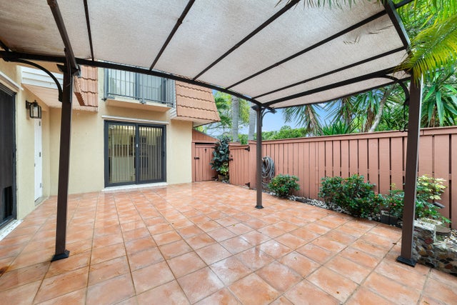 2 of 23 - 2971 N Waterford Drive, Deerfield Beach, FL