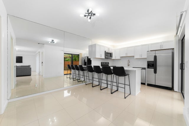 4 of 23 - 2971 N Waterford Drive, Deerfield Beach, FL
