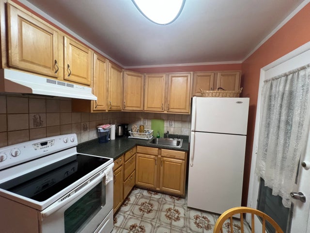 5 of 9 - 16790 Ne 14th Avenue #215, Miami, FL