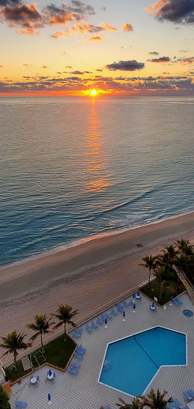 3 of 40 - 5200 N Ocean Drive #1904, Singer Island, FL