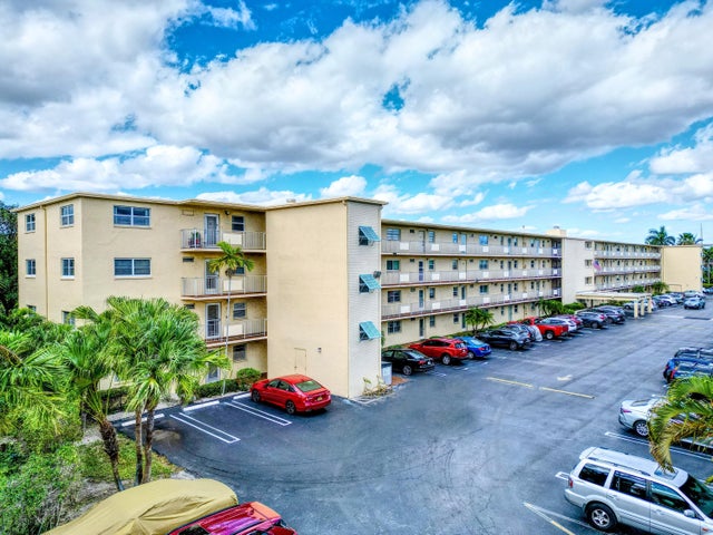 2 of 41 - 2615 Ne 3rd Court #317, Boynton Beach, FL