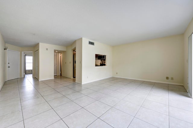4 of 12 - 342 Southwind Drive #121, North Palm Beach, FL