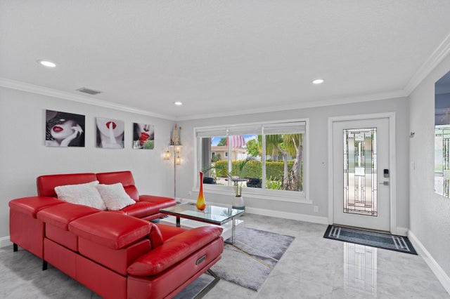 5 of 24 - 8 Se 8th Avenue, Deerfield Beach, FL