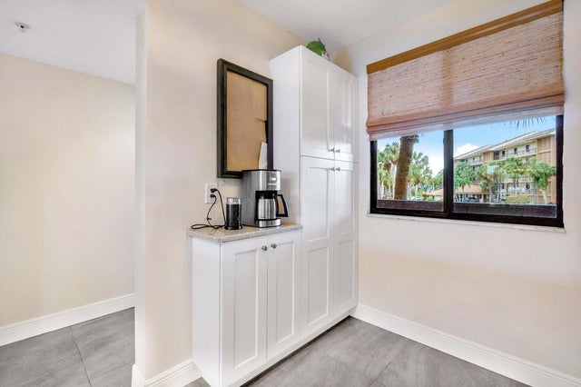 5 of 53 - 2601 Marina Isle Way #202, Jupiter, FL