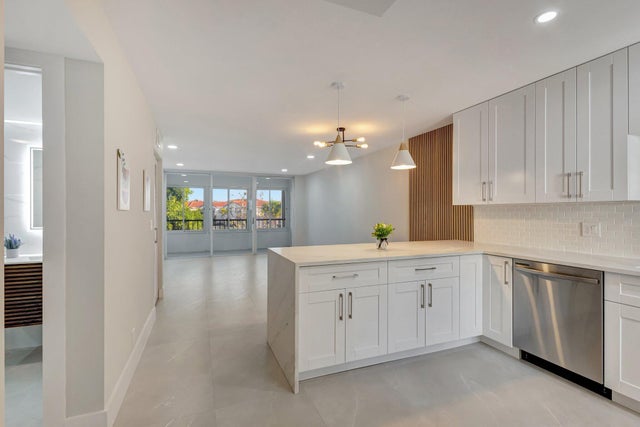 5 of 50 - 4090 Tivoli Ct #208, Lake Worth, FL