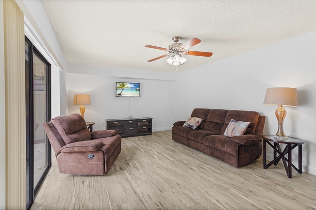 3 of 27 - 7520 75th Way, West Palm Beach, FL