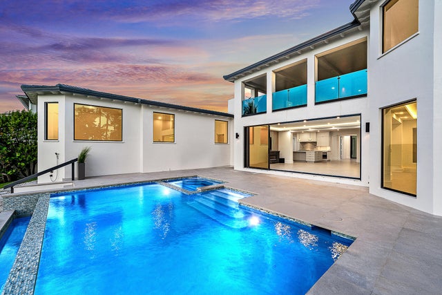 5 of 36 - 22 Ocean Drive, Jupiter Inlet Colony, FL