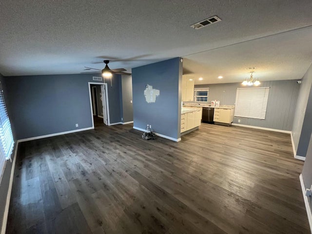 3 of 19 - 1580 Ne Seneca Av, Stuart, FL