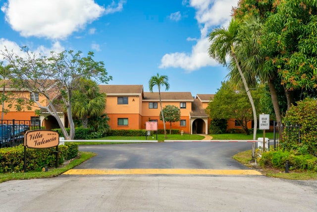 2 of 33 - 50 Se 12th Street #2330, Boca Raton, FL