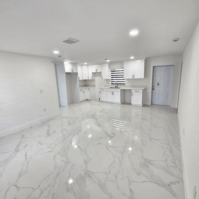 2 of 13 - 732 Burns Av S, Lehigh Acres, FL