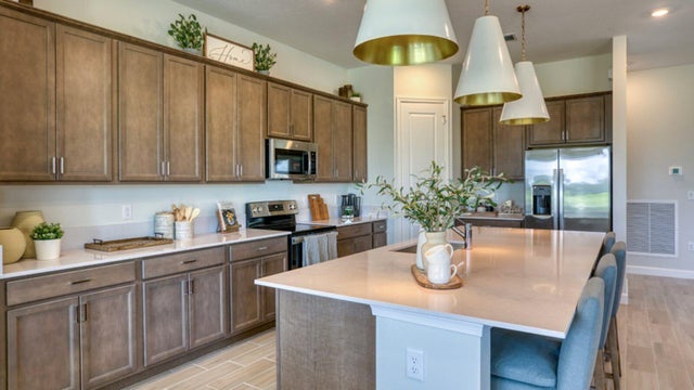 2 of 13 - 1377 Se Crosswood Way, Port Saint Lucie, FL