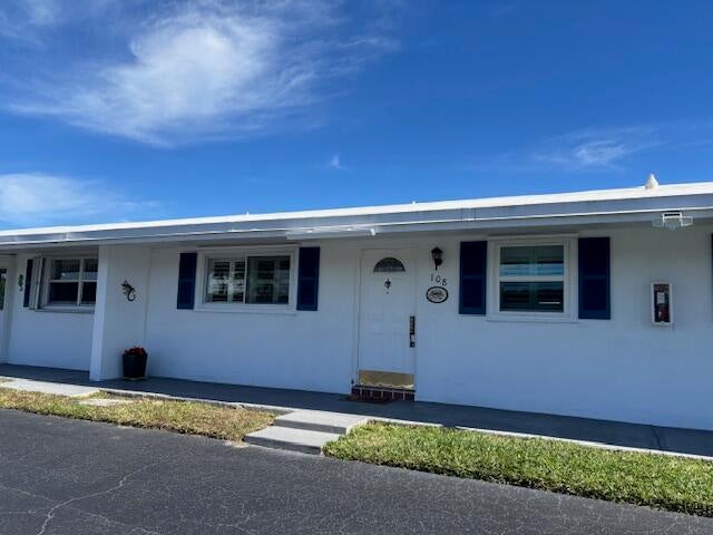 2 of 24 - 100 Golfview Terrace #108, Boynton Beach, FL