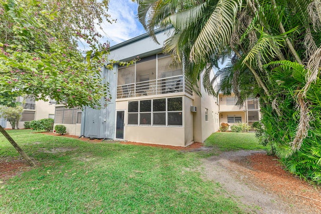 1 of 27 - 877 Flanders S, Delray Beach, FL