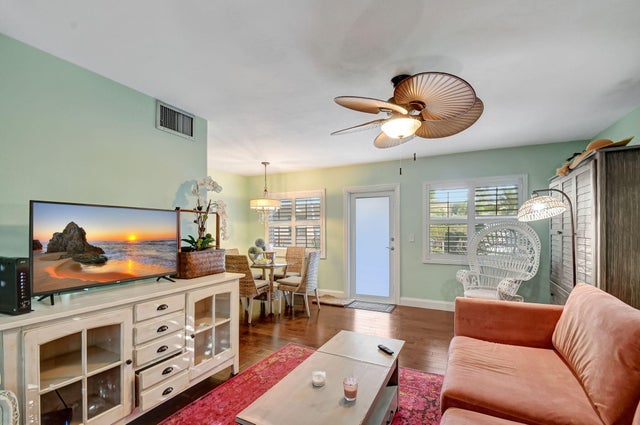 4 of 32 - 100 Venetian Drive #3, Delray Beach, FL