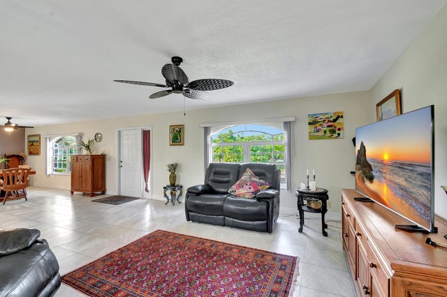 5 of 52 - 3446 Cabbage Palm Way, Loxahatchee, FL