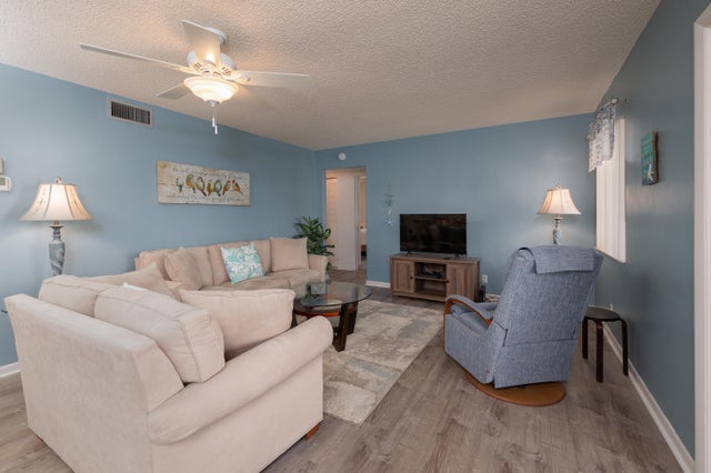 2 of 14 - 405 Pine Glen Lane #d-2, Greenacres, FL