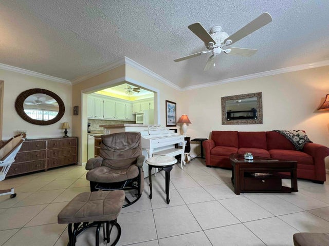 4 of 50 - 101 Oakridge H, Deerfield Beach, FL