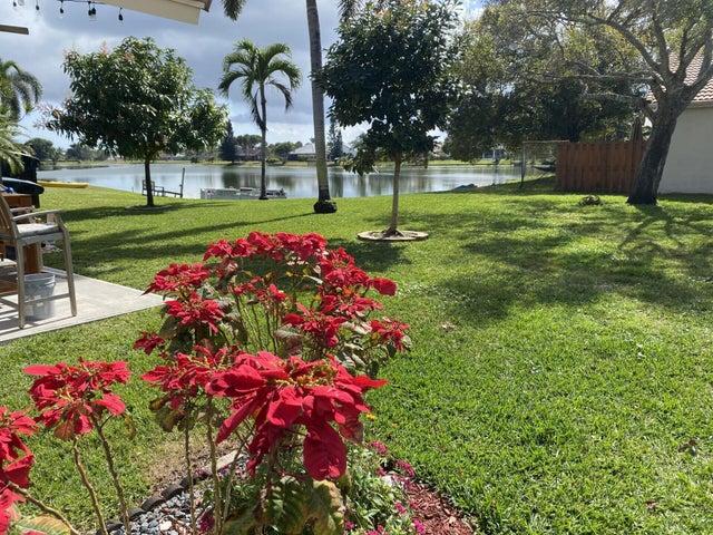 4 of 103 - 7040 Peninsula Lake Court, Lake Worth, FL