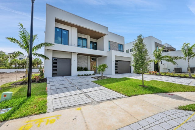 16686 Mosaic Place, Delray Beach