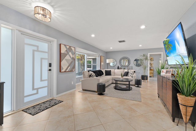 4 of 24 - 2080 Se Elmhurst Road, Port Saint Lucie, FL