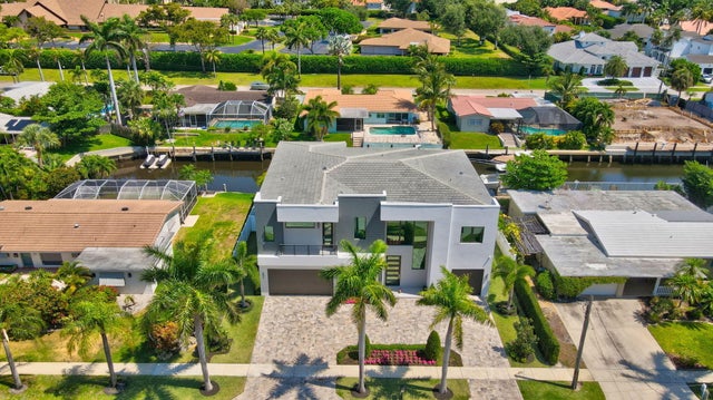 2 of 63 - 725 Ne 71st Street, Boca Raton, FL