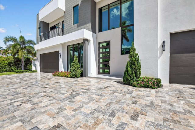 5 of 63 - 725 Ne 71st Street, Boca Raton, FL