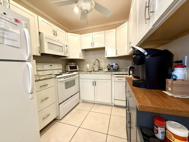 3 of 18 - 74 Berkshire C, West Palm Beach, FL
