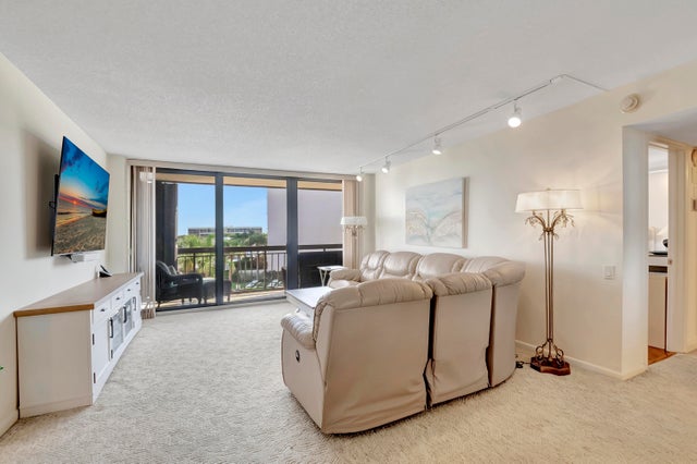 4 of 74 - 2697 N Ocean Boulevard #303-f, Boca Raton, FL