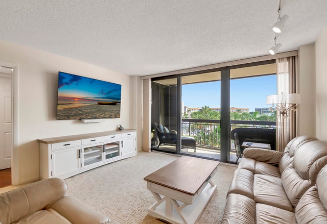 5 of 74 - 2697 N Ocean Boulevard #303-f, Boca Raton, FL