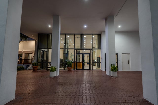 4 of 33 - 3589 S Ocean Boulevard #314, South Palm Beach, FL