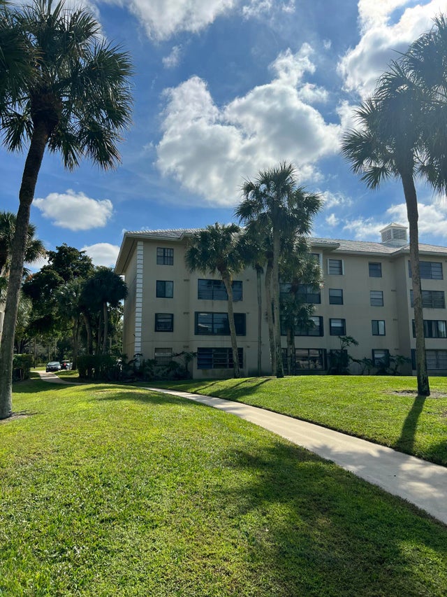 5 of 21 - 3501 Village Boulevard #406, West Palm Beach, FL