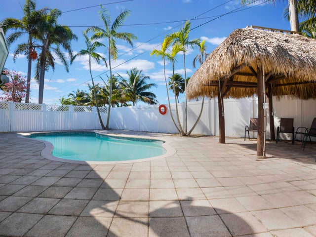 3 of 37 - 231 N Seacrest Circle, Delray Beach, FL