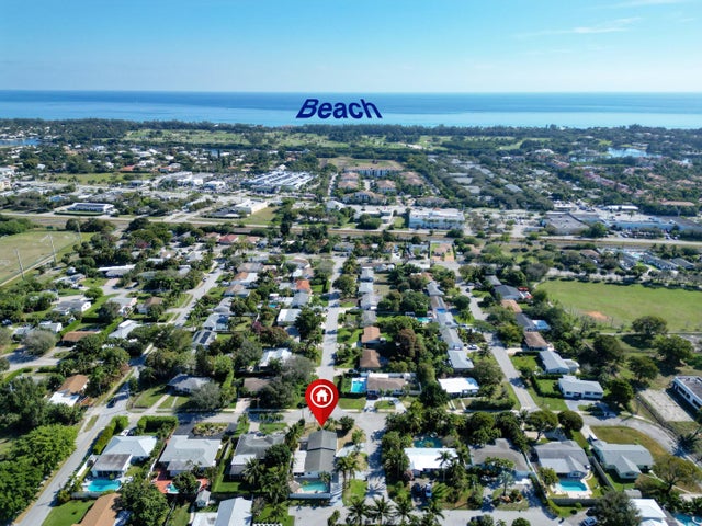 5 of 37 - 231 N Seacrest Circle, Delray Beach, FL
