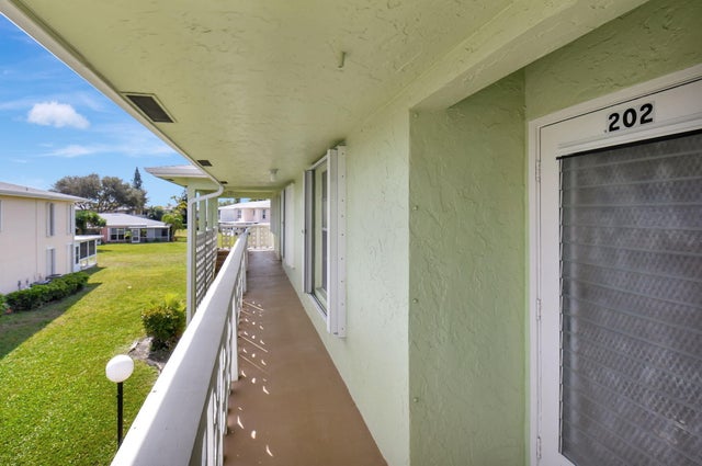 2 of 36 - 1670 Nw 18th Av #202, Delray Beach, FL