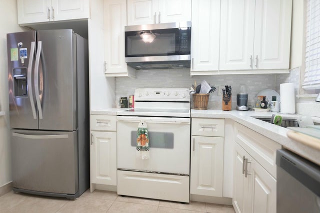 1 of 27 - 8051 Sunrise Lakes Drive N #101, Sunrise, FL