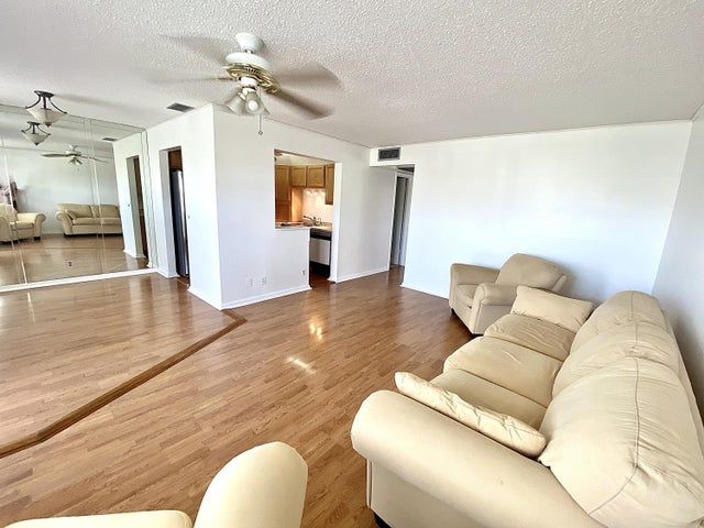 5 of 60 - 374 Markham Q, Deerfield Beach, FL
