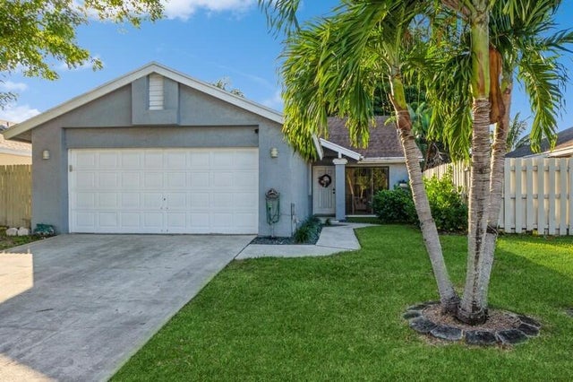 3 of 30 - 1060 Nw 19th Terrace, Delray Beach, FL