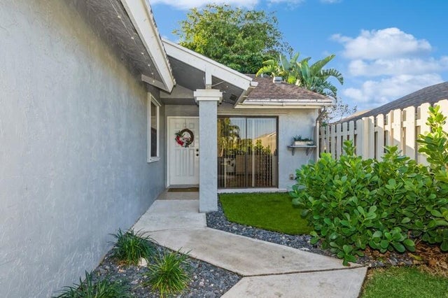 4 of 30 - 1060 Nw 19th Terrace, Delray Beach, FL