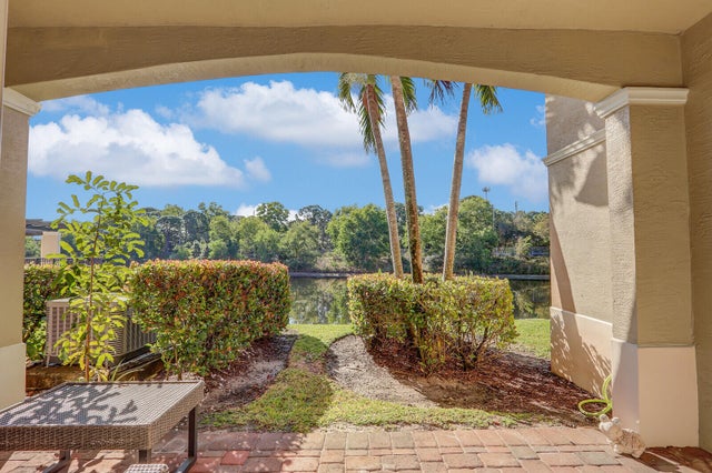 2 of 17 - 4557 Artesa Way S, Palm Beach Gardens, FL