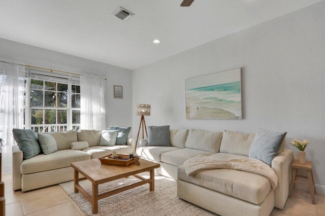 3 of 17 - 4557 Artesa Way S, Palm Beach Gardens, FL